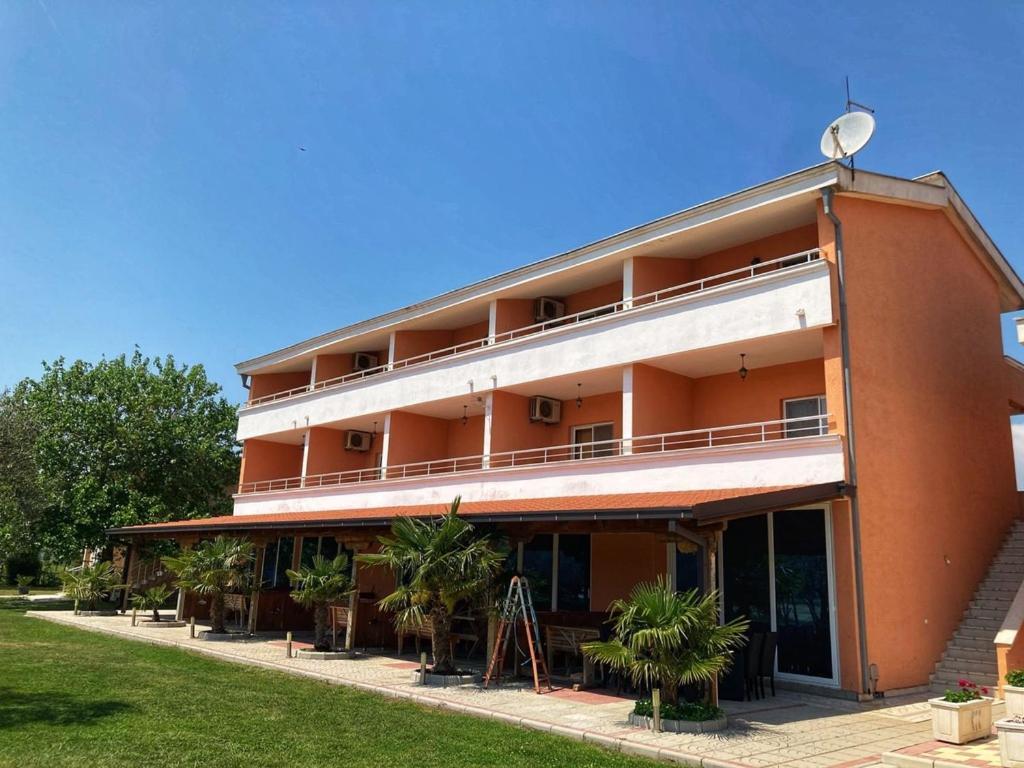 Delfini Holiday Homes Ulcinj Luaran gambar