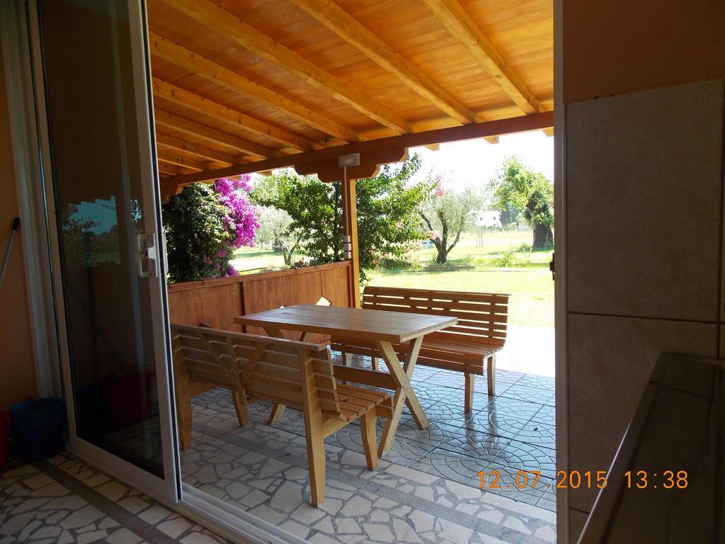 Delfini Holiday Homes Ulcinj Bilik gambar