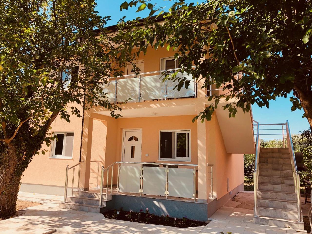 Delfini Holiday Homes Ulcinj Luaran gambar